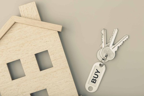 Engager une entreprise pour vendre sa maison en viager : les étapes d'un processus